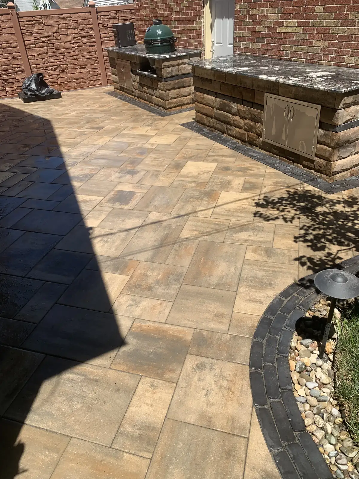Outdoor kitchen and paver patio built by Green Operations in St. Louis